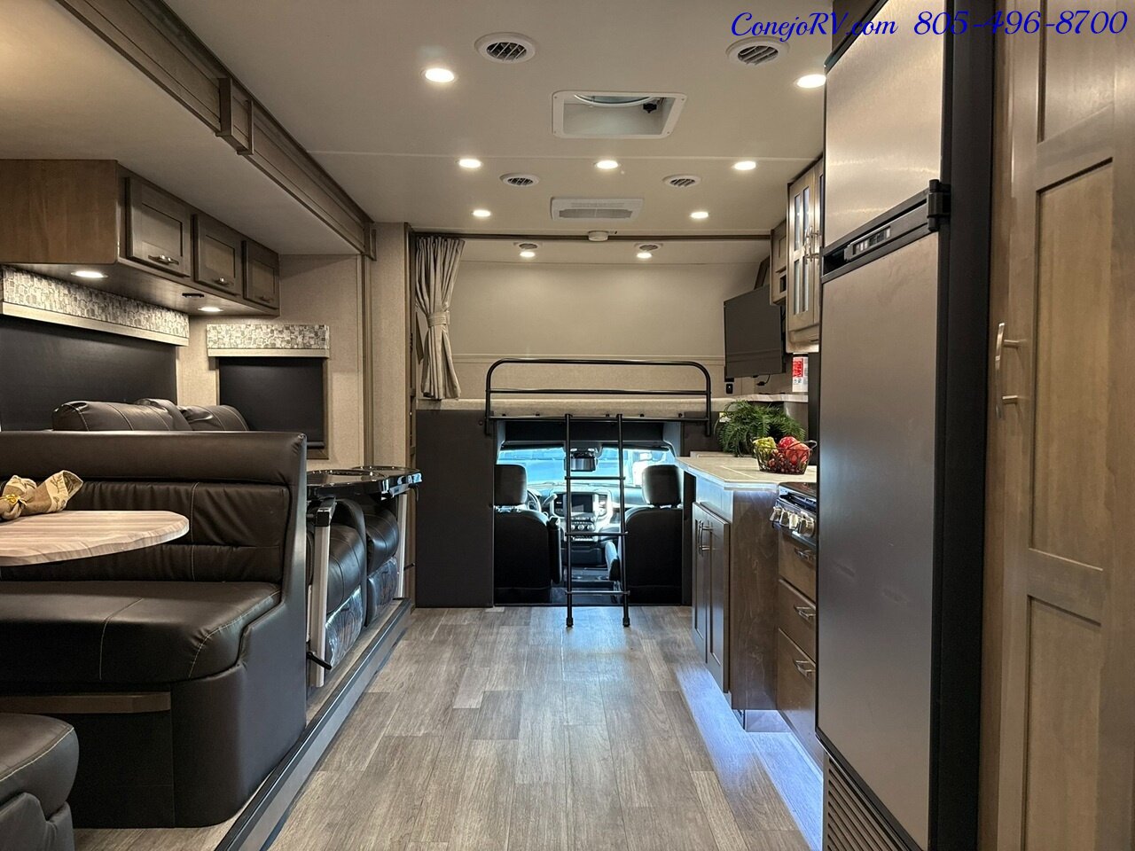 2022 Dynamax Isata 5 Series Xplorer 30FW FOUR WHEEL DRIVE Super-C Full Body Paint Cummins Turbo Diesel 16K Miles - Photo 26 - Thousand Oaks, CA 91360