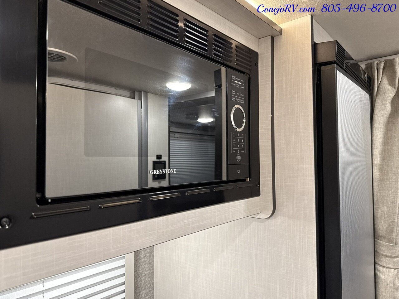 2023 Winnebago Ekko 22A Lithium Power 310HP All Wheel Drive Pop Top 25K Miles - Photo 13 - Thousand Oaks, CA 91360