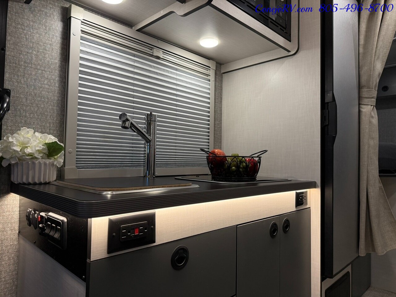 2023 Winnebago Ekko 22A Lithium Power 310HP All Wheel Drive Pop Top 25K Miles - Photo 11 - Thousand Oaks, CA 91360