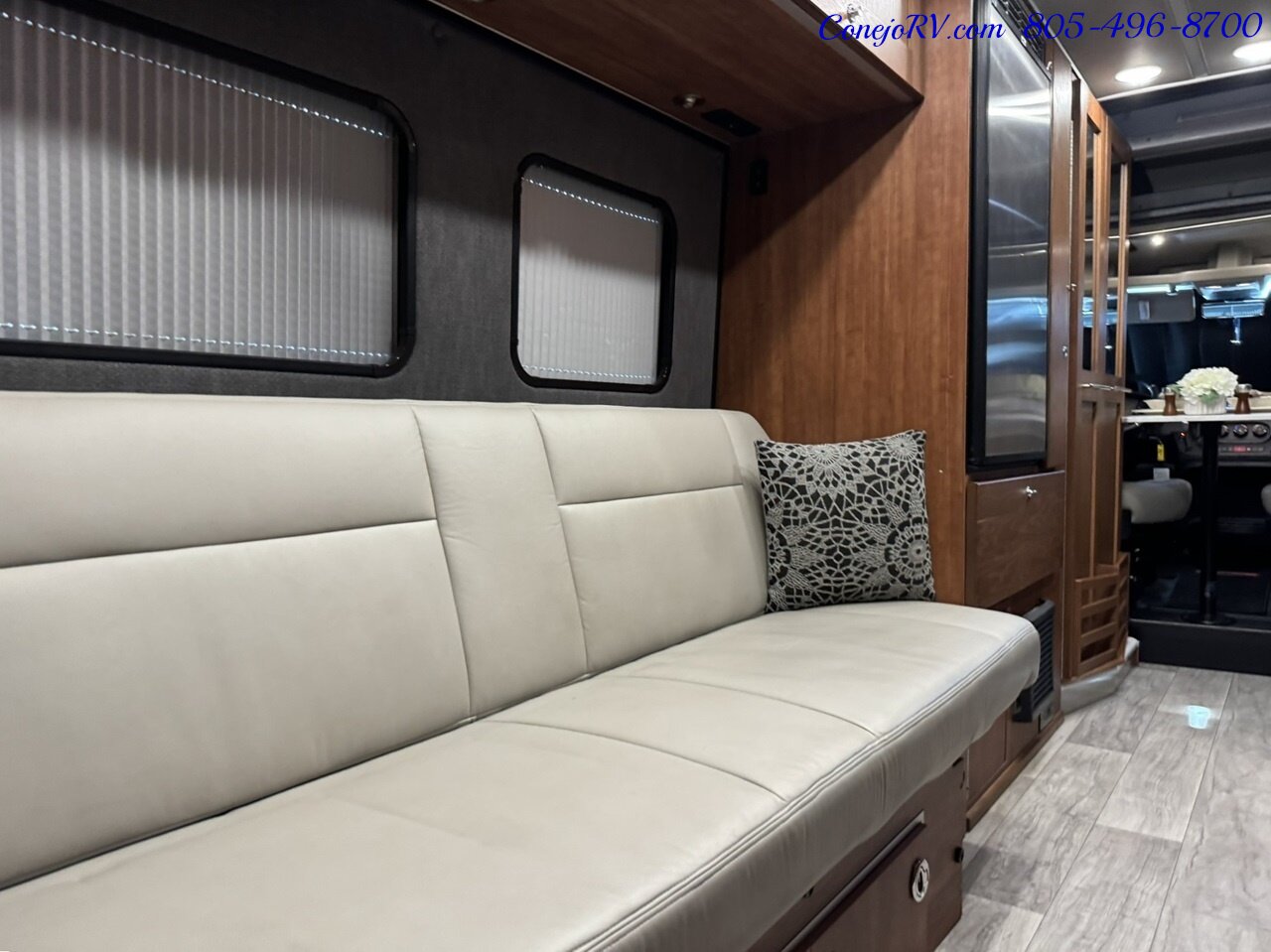 2021 Roadtrek Zion Slumber Lithium System Power Lounge Opposing Couches Pop  Top - Photo 27 - Thousand Oaks, CA 91360