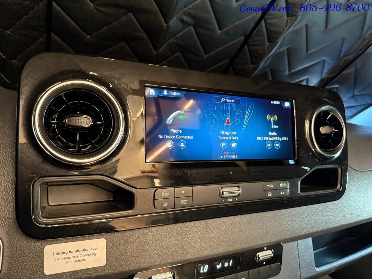 2026 Tiffin Wayfarer 25XRW Murphy Bed Full Wall Slide-Out Theater Seats Mercedes Turbo Diesel Full Body Paint - Photo 38 - Thousand Oaks, CA 91360