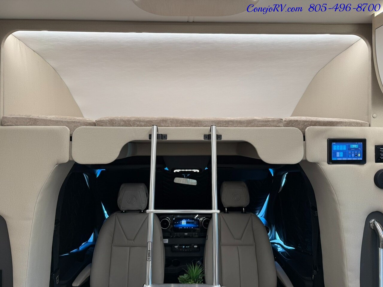 2026 Tiffin Wayfarer 25XRW Murphy Bed Full Wall Slide-Out Theater Seats Mercedes Turbo Diesel Full Body Paint - Photo 31 - Thousand Oaks, CA 91360