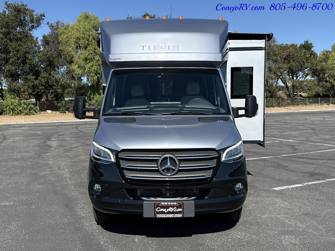 2026 Tiffin Wayfarer 25XRW Murphy Bed Full Wall Slide-Out Theater Seats Mercedes Turbo Diesel Full Body Paint - Photo 53 - Thousand Oaks, CA 91360