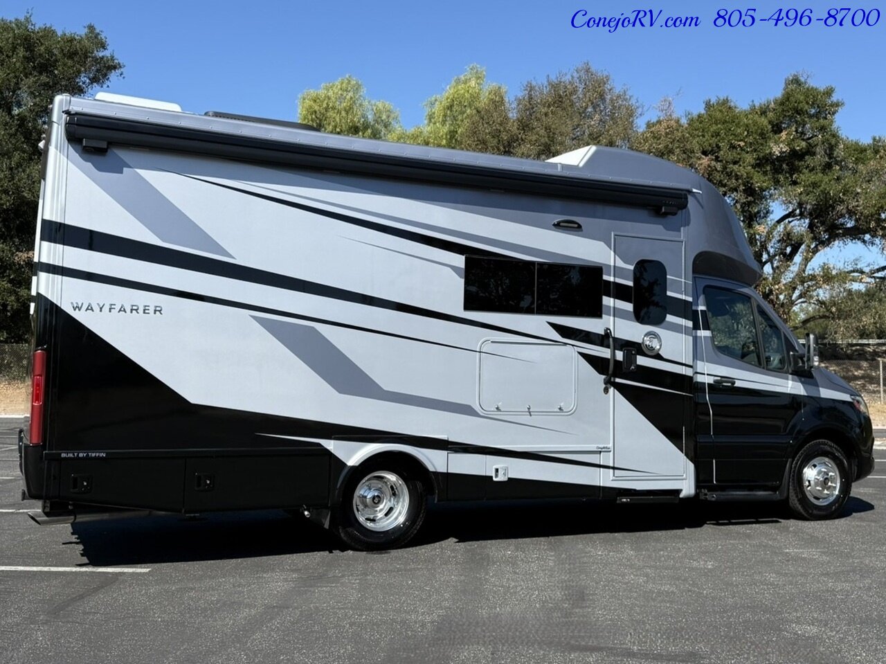 2026 Tiffin Wayfarer 25XRW Murphy Bed Full Wall Slide-Out Theater Seats Mercedes Turbo Diesel Full Body Paint - Photo 4 - Thousand Oaks, CA 91360
