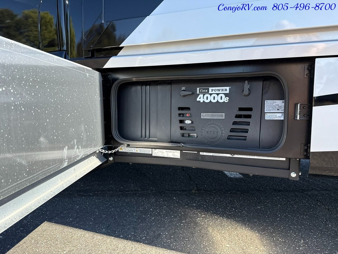 2026 Tiffin Wayfarer 25XRW Murphy Bed Full Wall Slide-Out Theater Seats Mercedes Turbo Diesel Full Body Paint - Photo 44 - Thousand Oaks, CA 91360
