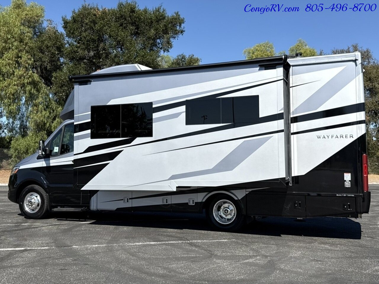 2026 Tiffin Wayfarer 25XRW Murphy Bed Full Wall Slide-Out Theater Seats Mercedes Turbo Diesel Full Body Paint - Photo 2 - Thousand Oaks, CA 91360