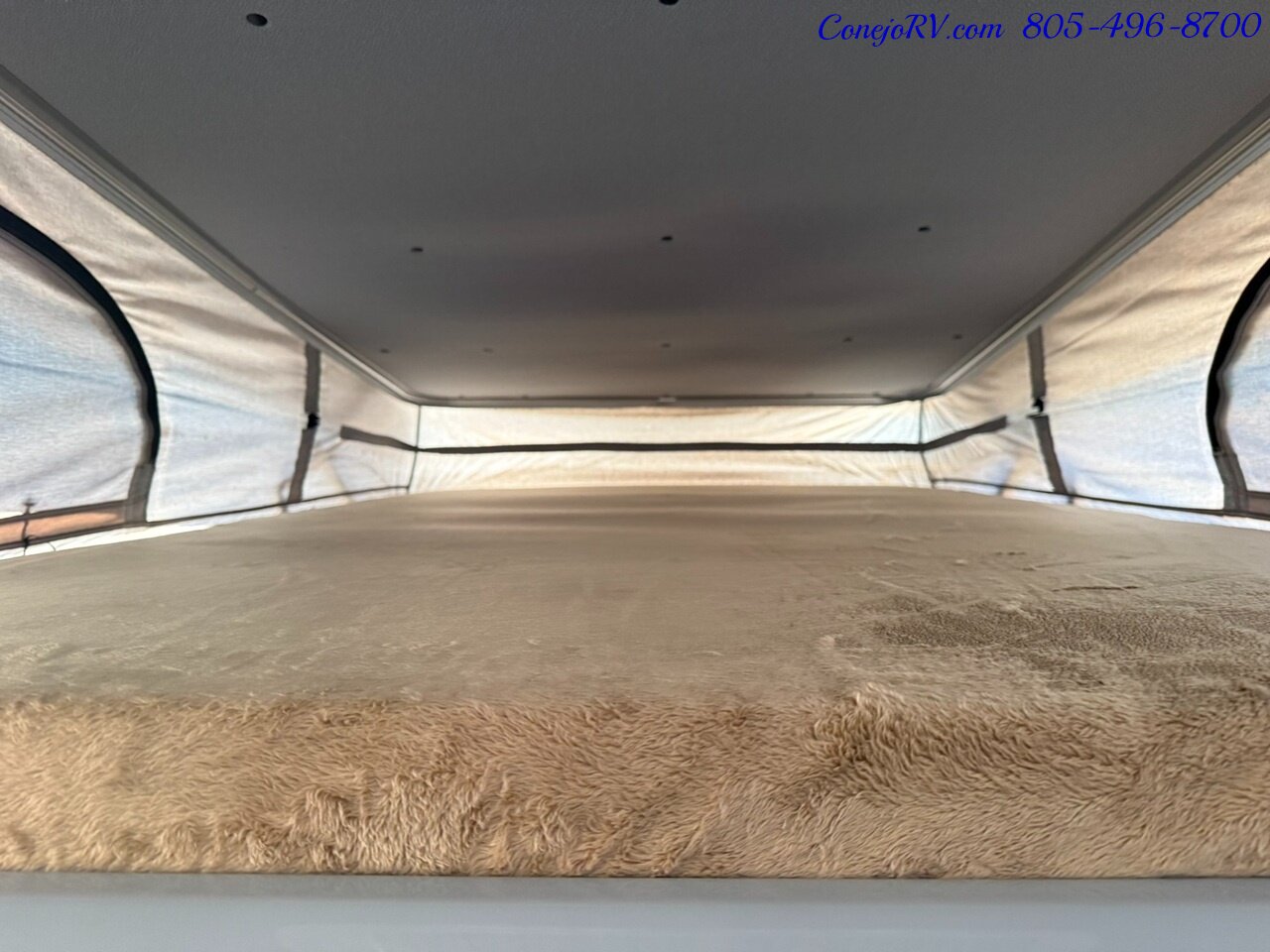 2023 Thor Sequence 20J Full Galley Rear Lounge Pop Top - Photo 35 - Thousand Oaks, CA 91360