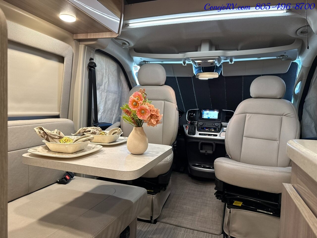2023 Thor Sequence 20J Full Galley Rear Lounge Pop Top - Photo 32 - Thousand Oaks, CA 91360