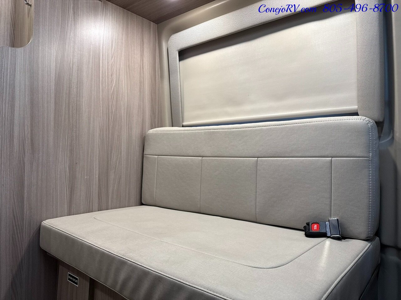 2023 Thor Sequence 20J Full Galley Rear Lounge Pop Top - Photo 8 - Thousand Oaks, CA 91360