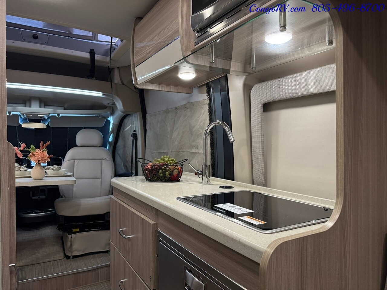 2023 Thor Sequence 20J Full Galley Rear Lounge Pop Top - Photo 30 - Thousand Oaks, CA 91360