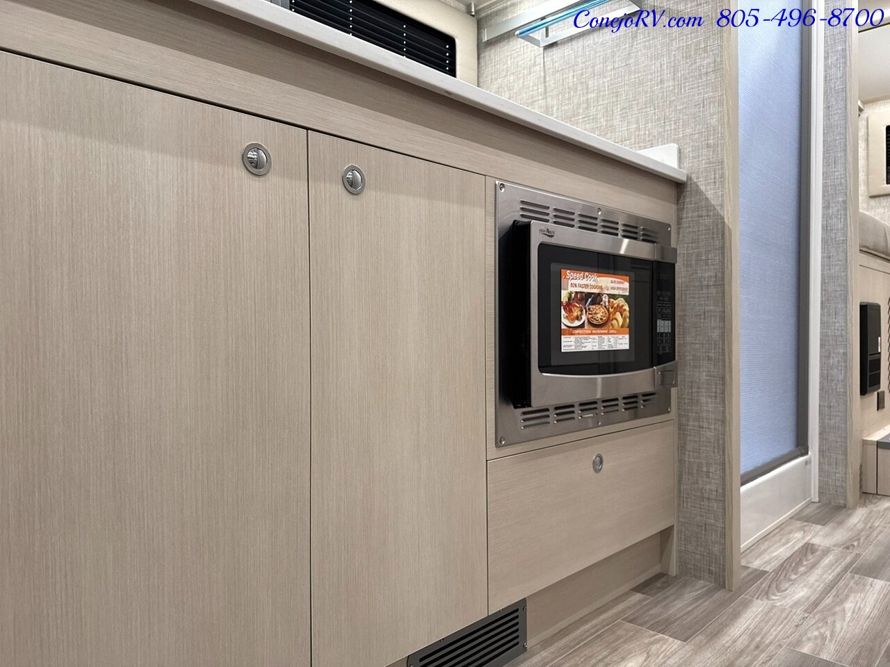 2026 Tiffin Wayfarer 25XLW Slide-Out Theater Seats Mercedes Turbo Diesel Full Body Paint - Photo 13 - Thousand Oaks, CA 91360