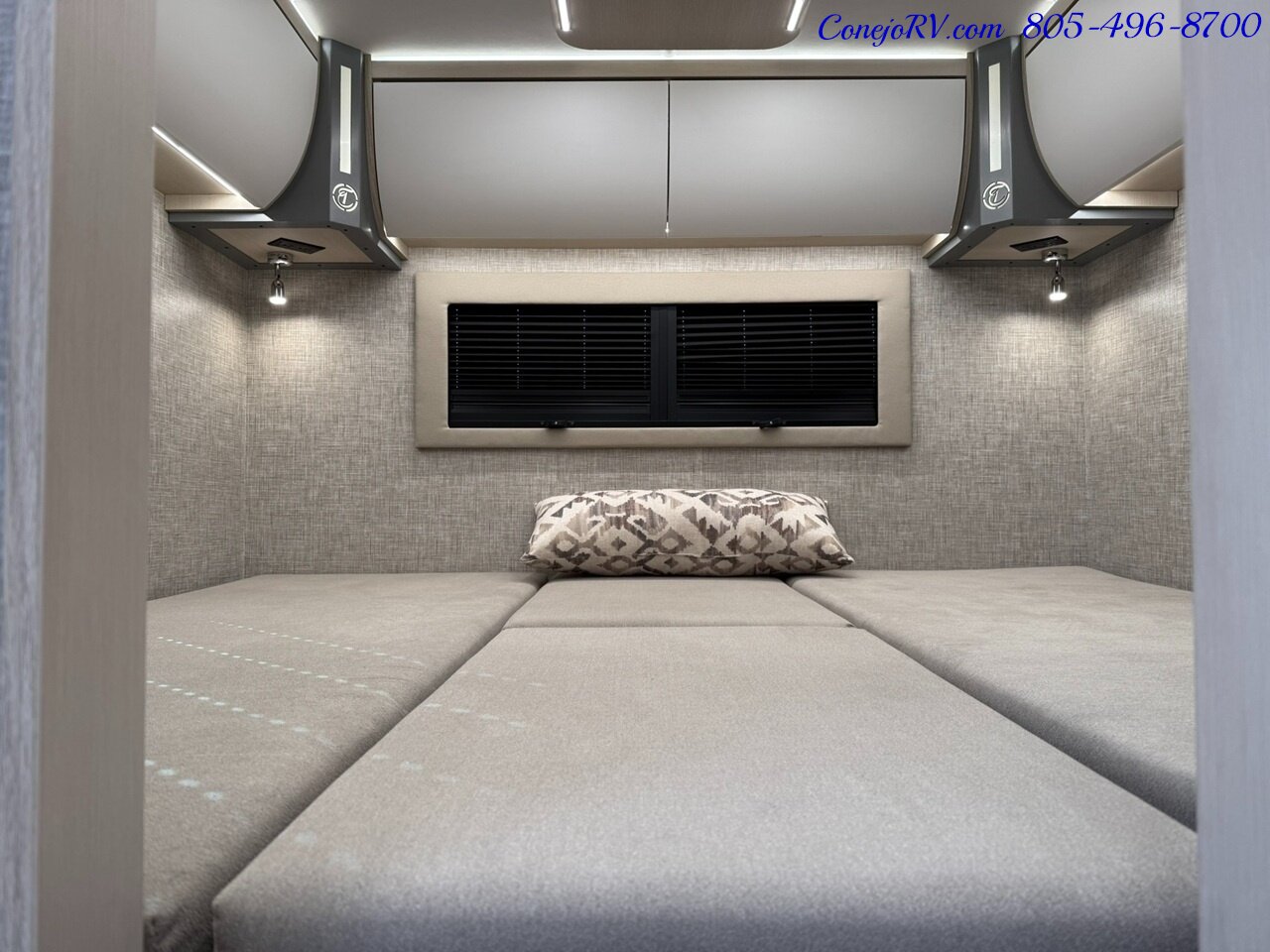 2026 Tiffin Wayfarer 25XLW Slide-Out Theater Seats Mercedes Turbo Diesel Full Body Paint - Photo 24 - Thousand Oaks, CA 91360