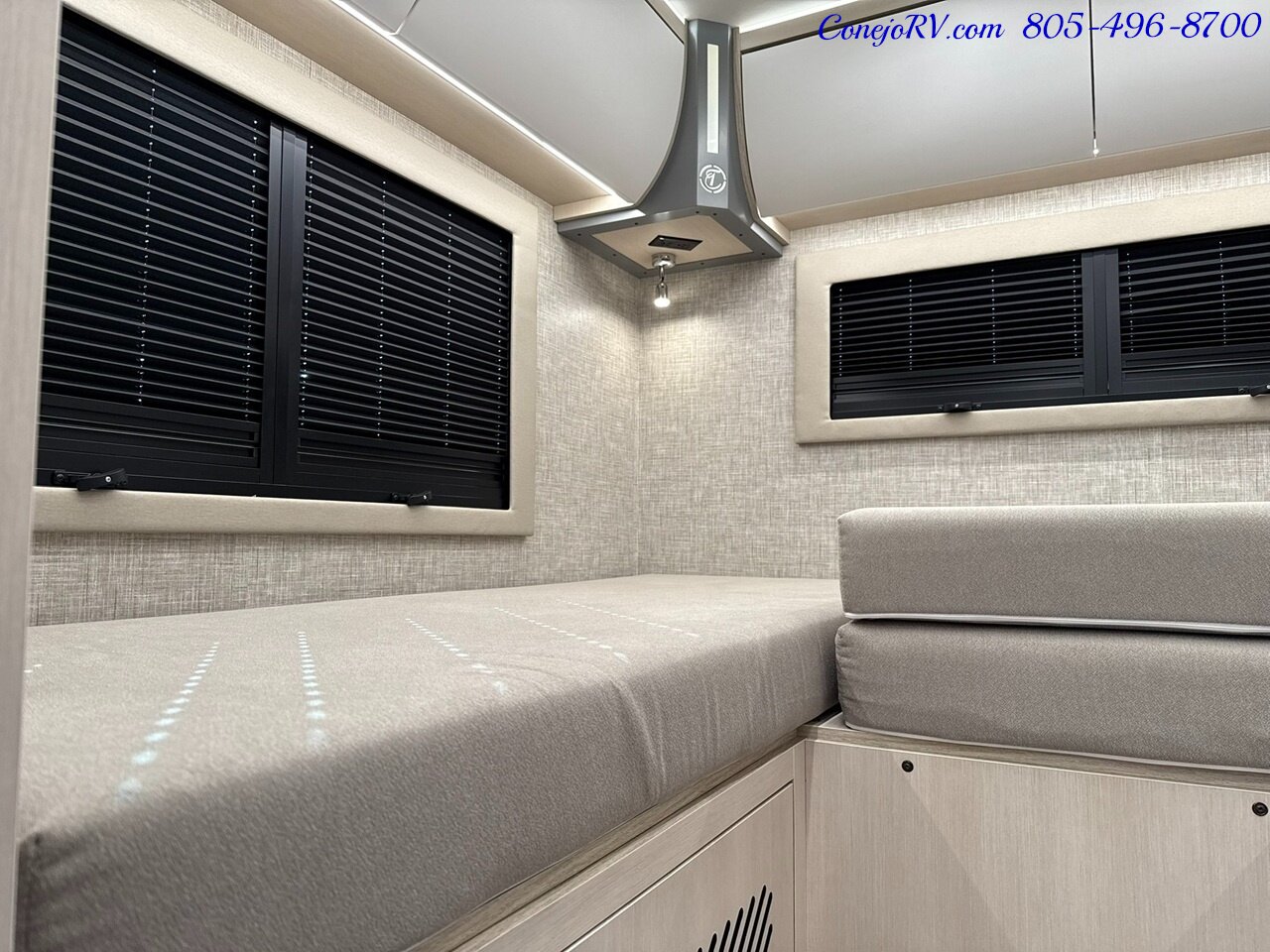 2026 Tiffin Wayfarer 25XLW Slide-Out Theater Seats Mercedes Turbo Diesel Full Body Paint - Photo 22 - Thousand Oaks, CA 91360