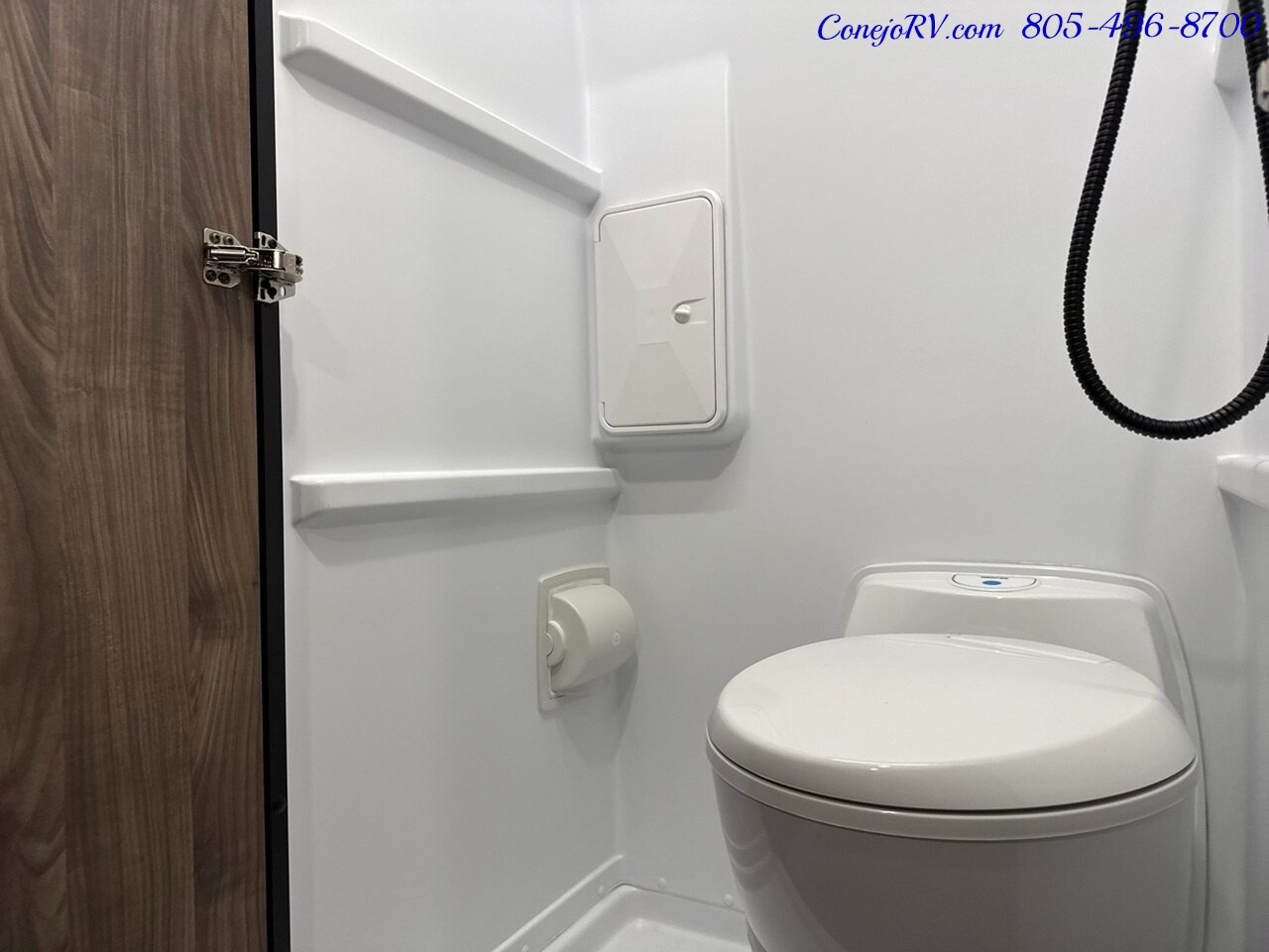 2026 Tiffin GH1 AWD Sprinter Mercedes Turbo Diesel 540AH Battle  Born Lithium Ion Kit - Photo 17 - Thousand Oaks, CA 91360