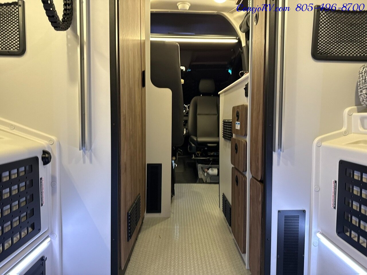 2026 Tiffin GH1 AWD Sprinter Mercedes Turbo Diesel 540AH Battle  Born Lithium Ion Kit - Photo 27 - Thousand Oaks, CA 91360