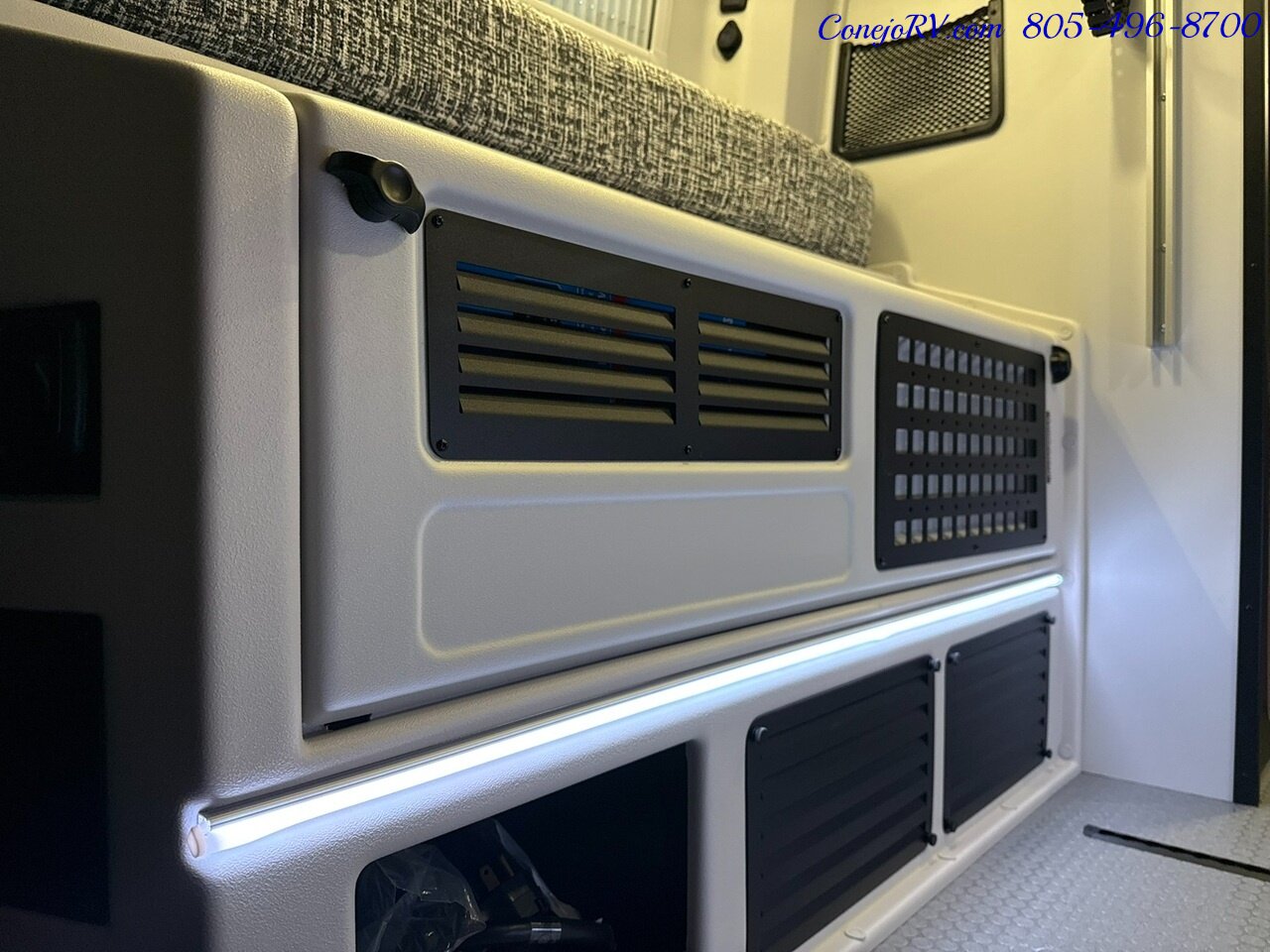 2026 Tiffin GH1 AWD Sprinter Mercedes Turbo Diesel 540AH Battle  Born Lithium Ion Kit - Photo 24 - Thousand Oaks, CA 91360