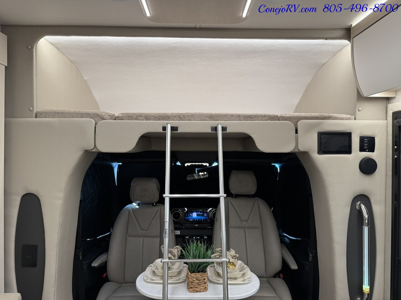 2026 Tiffin Wayfarer 25XLW Slide-Out Theater Seats Mercedes Turbo Diesel  Full Body Paint - Photo 32 - Thousand Oaks, CA 91360