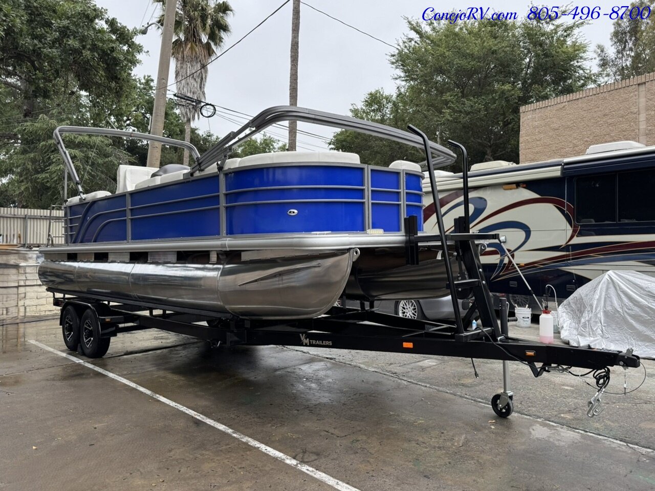 2024 Frontier Pontoons 24 " Cruiser - Photo 3 - Thousand Oaks, CA 91360