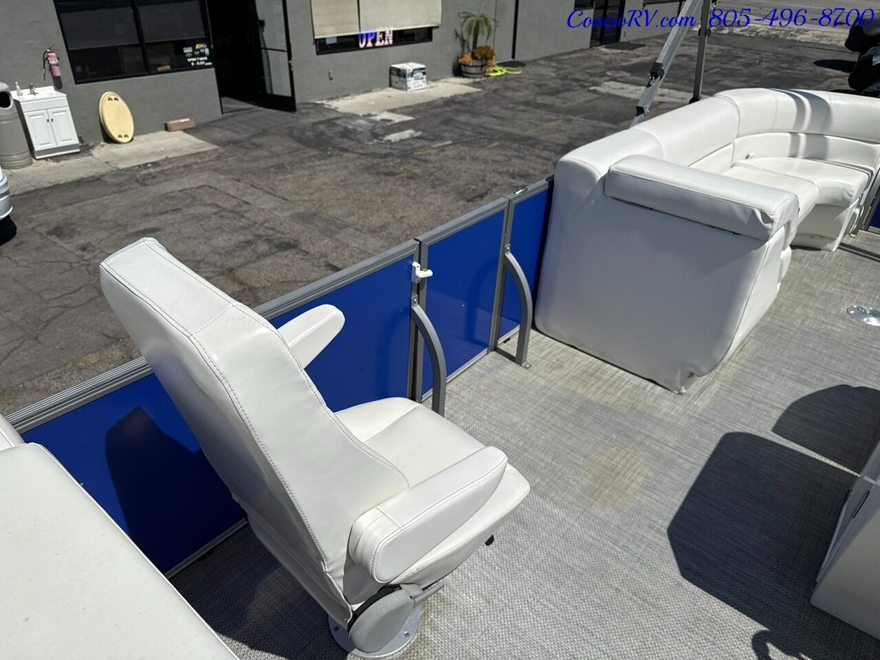 2024 Frontier Pontoons 24' Cruiser - Photo 18 - Thousand Oaks, CA 91360