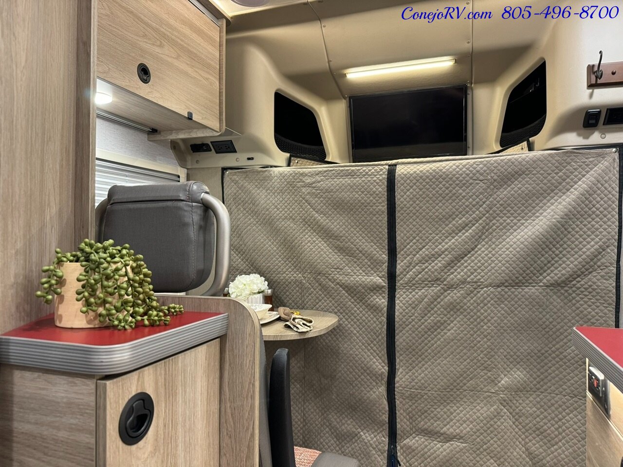 2022 Winnebago Ekko 22A Lithium Power 310HP All Wheel Drive   - Photo 17 - Thousand Oaks, CA 91360