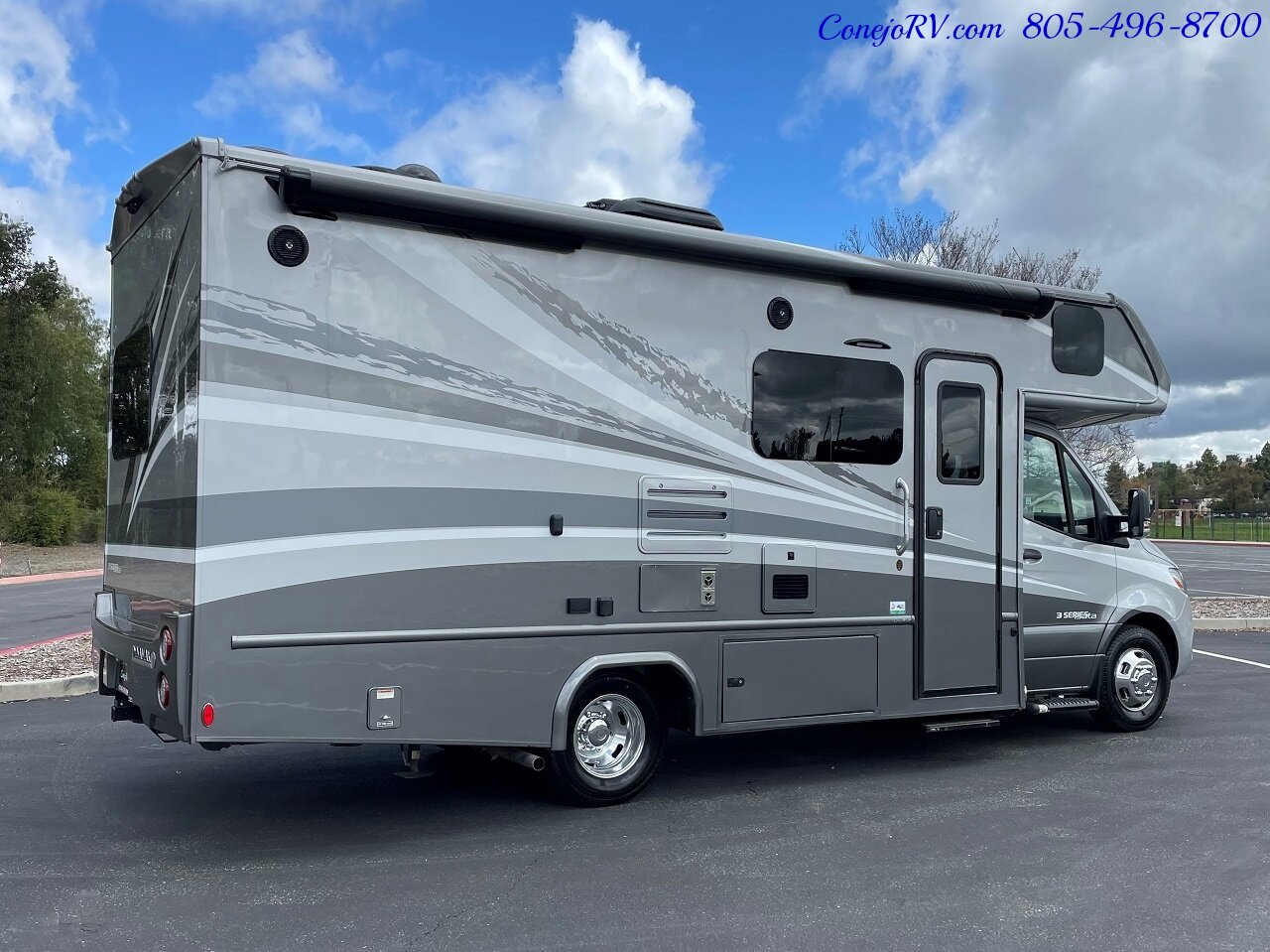 2023 DYNAMAX Isata 3 Series 24FW Full-Wall Slide HYDRAULIC LEVELERS Full Body  Paint Mercedes Turbo Diesel - Photo 4 - Thousand Oaks, CA 91360