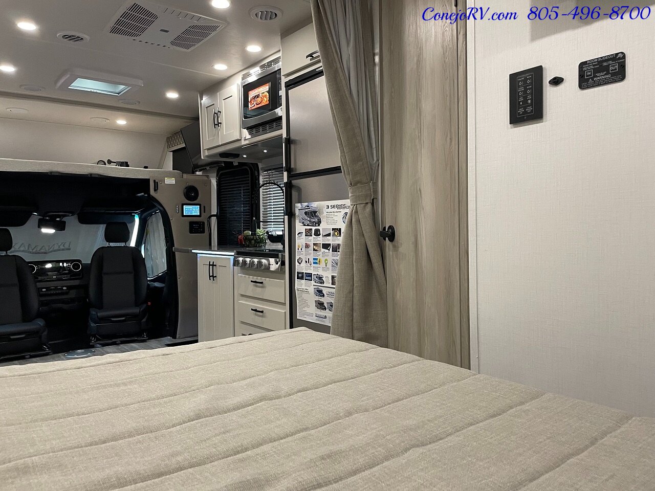 2023 DYNAMAX Isata 3 Series 24FW Full-Wall Slide HYDRAULIC LEVELERS Full Body  Paint Mercedes Turbo Diesel - Photo 23 - Thousand Oaks, CA 91360