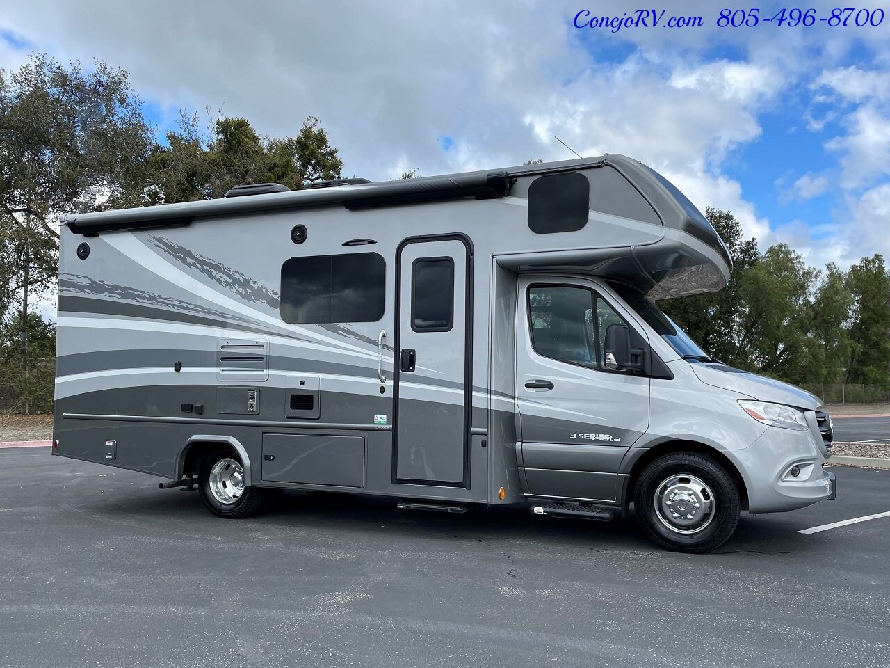 2023 DYNAMAX Isata 3 Series 24FW Full-Wall Slide HYDRAULIC LEVELERS Full Body  Paint Mercedes Turbo Diesel - Photo 3 - Thousand Oaks, CA 91360