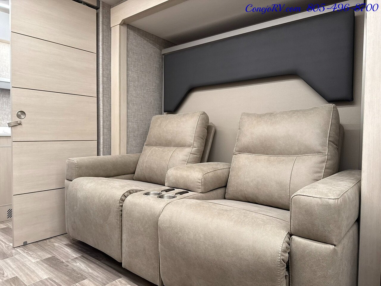 2026 Tiffin Wayfarer 25RW Murphy Bed Full Wall Slide-Out Booth Dinette Mercedes Turbo Diesel Full Body Paint - Photo 11 - Thousand Oaks, CA 91360
