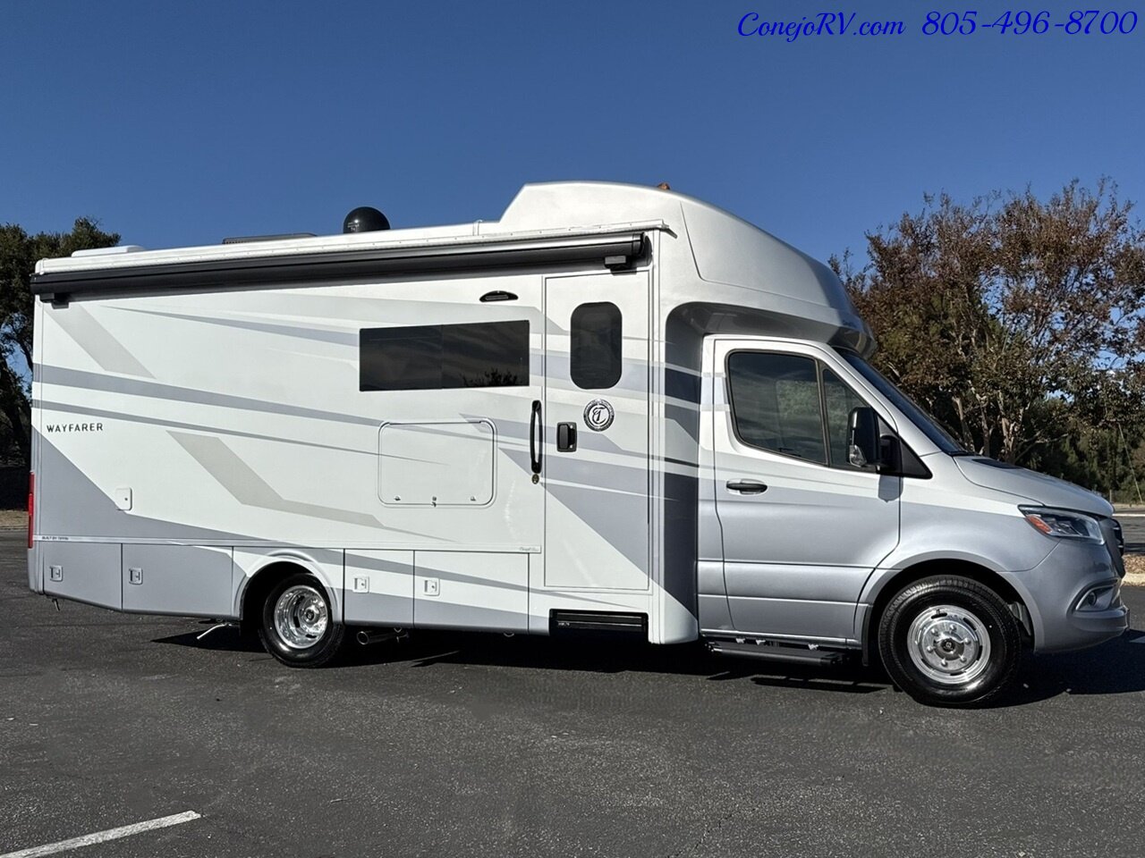 2026 Tiffin Wayfarer 25RW Murphy Bed Full Wall Slide-Out Booth Dinette Mercedes Turbo Diesel Full Body Paint - Photo 3 - Thousand Oaks, CA 91360