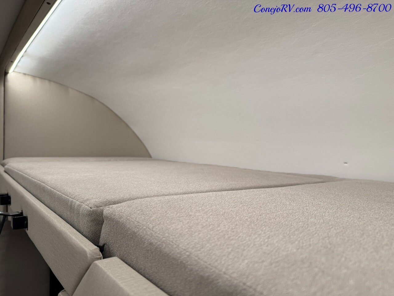 2026 Tiffin Wayfarer 25RW Murphy Bed Full Wall Slide-Out Booth Dinette Mercedes Turbo Diesel Full Body Paint - Photo 31 - Thousand Oaks, CA 91360
