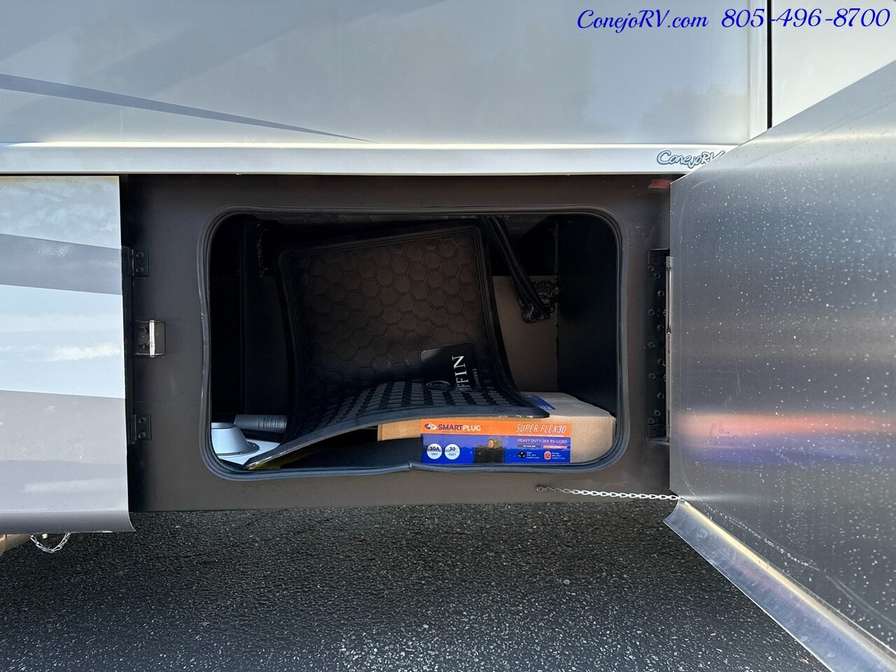 2026 Tiffin Wayfarer 25RW Murphy Bed Full Wall Slide-Out Booth Dinette Mercedes Turbo Diesel Full Body Paint - Photo 41 - Thousand Oaks, CA 91360