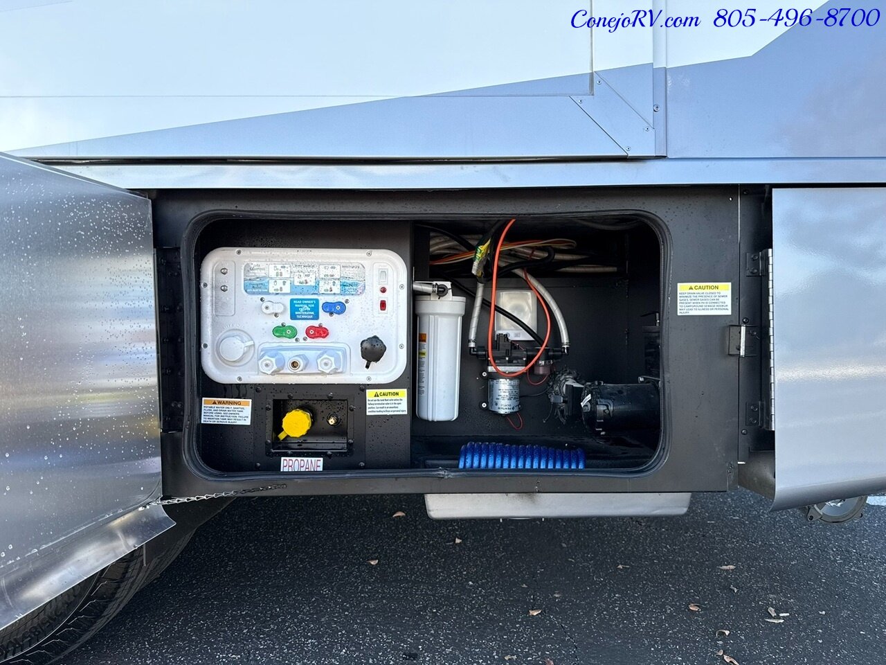 2026 Tiffin Wayfarer 25RW Murphy Bed Full Wall Slide-Out Booth Dinette Mercedes Turbo Diesel Full Body Paint - Photo 46 - Thousand Oaks, CA 91360