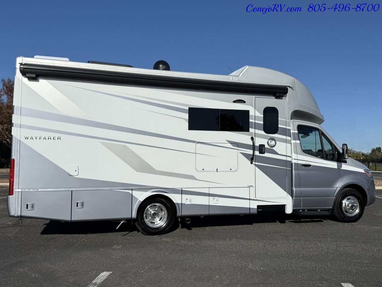 2026 Tiffin Wayfarer 25RW Murphy Bed Full Wall Slide-Out Booth Dinette Mercedes Turbo Diesel Full Body Paint - Photo 4 - Thousand Oaks, CA 91360