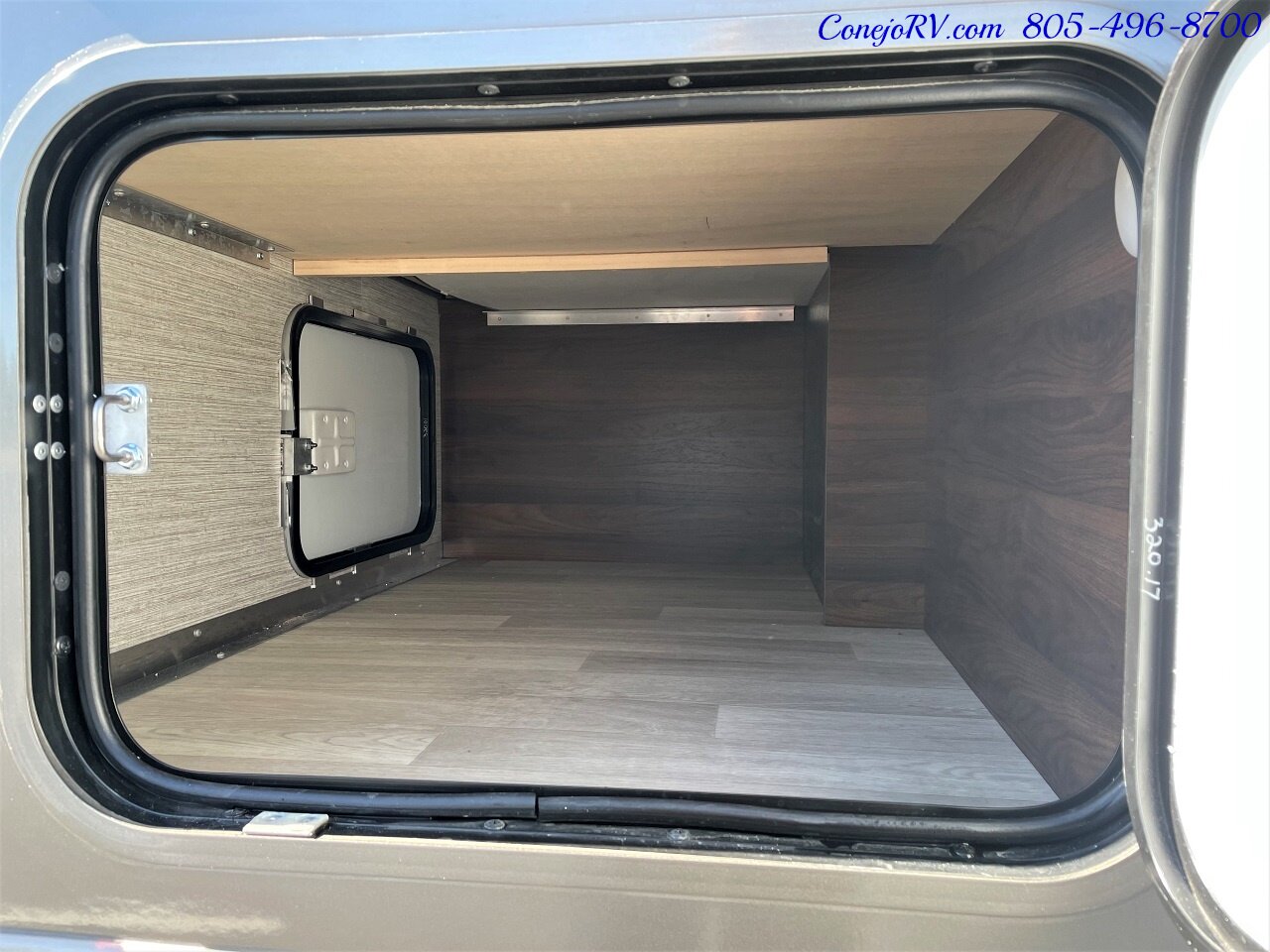 2023 Winnebago Navion 24V Slide-Out Mercedes Turbo Diesel Full Body Paint   - Photo 37 - Thousand Oaks, CA 91360