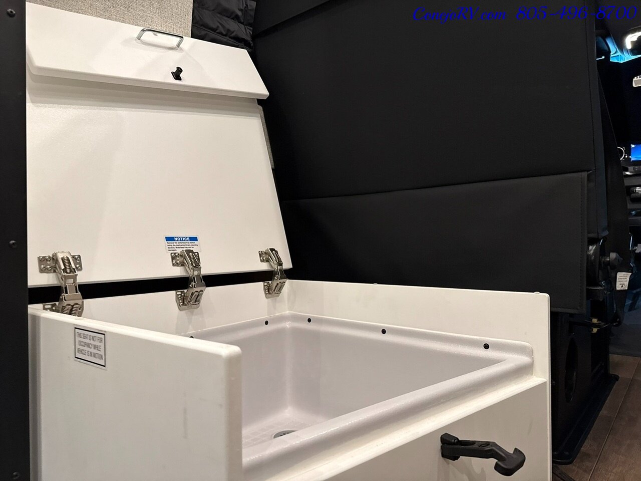 2027 Storyteller Overland Classic Mode OG AWD Lithonics Lithium System Mercedes Sprinter  Turbo Diesel - Photo 21 - Thousand Oaks, CA 91360