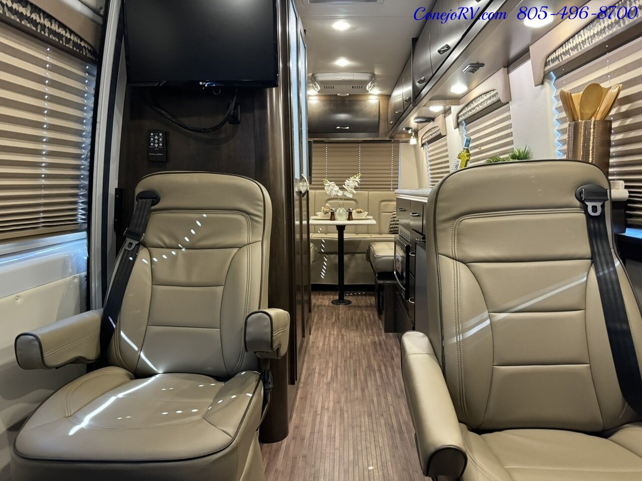 2017 Coachmen Galleria 24Q Rear Lounge Quad Captains Seats Mercedes Turbo  Diesel - Photo 5 - Thousand Oaks, CA 91360