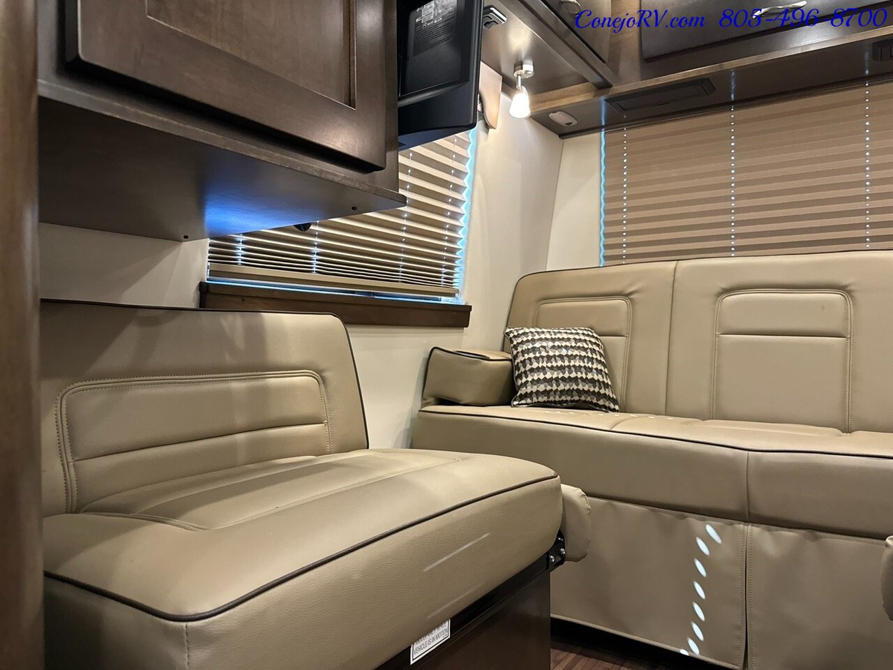 2017 Coachmen Galleria 24Q Rear Lounge Quad Captains Seats Mercedes Turbo  Diesel - Photo 23 - Thousand Oaks, CA 91360