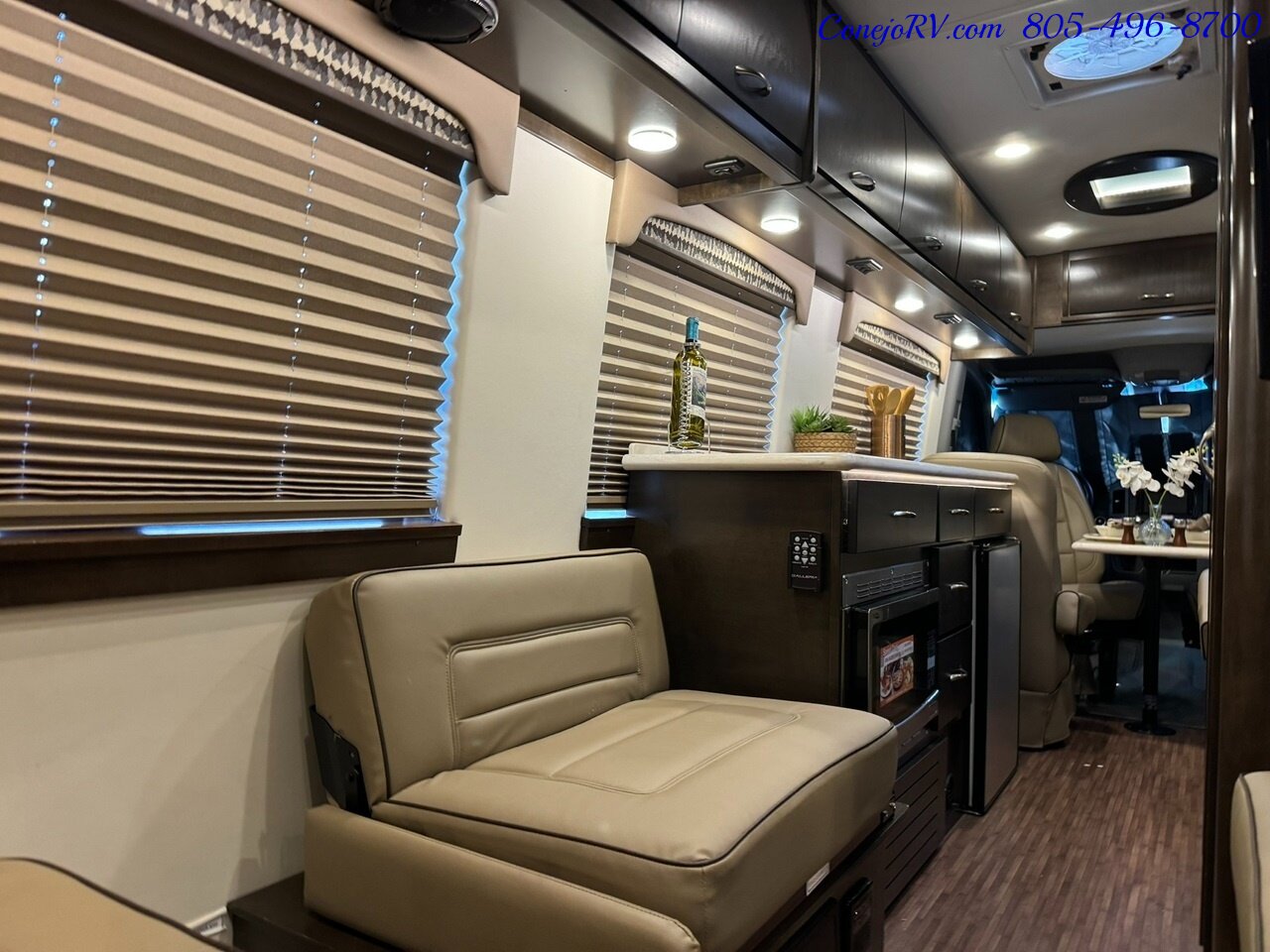 2017 Coachmen Galleria 24Q Rear Lounge Quad Captains Seats Mercedes Turbo  Diesel - Photo 31 - Thousand Oaks, CA 91360