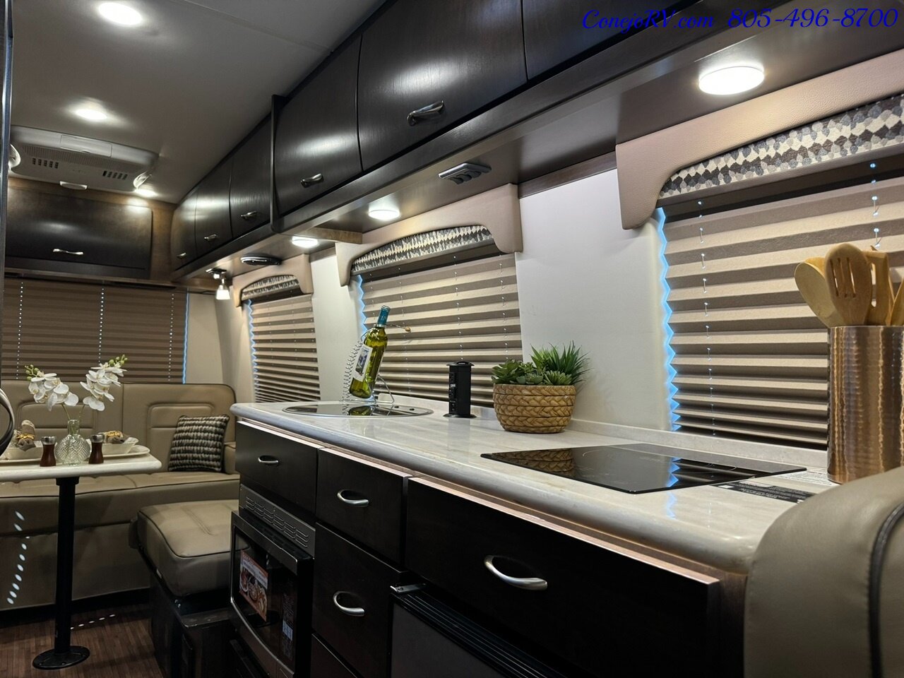 2017 Coachmen Galleria 24Q Rear Lounge Quad Captains Seats Mercedes Turbo  Diesel - Photo 12 - Thousand Oaks, CA 91360