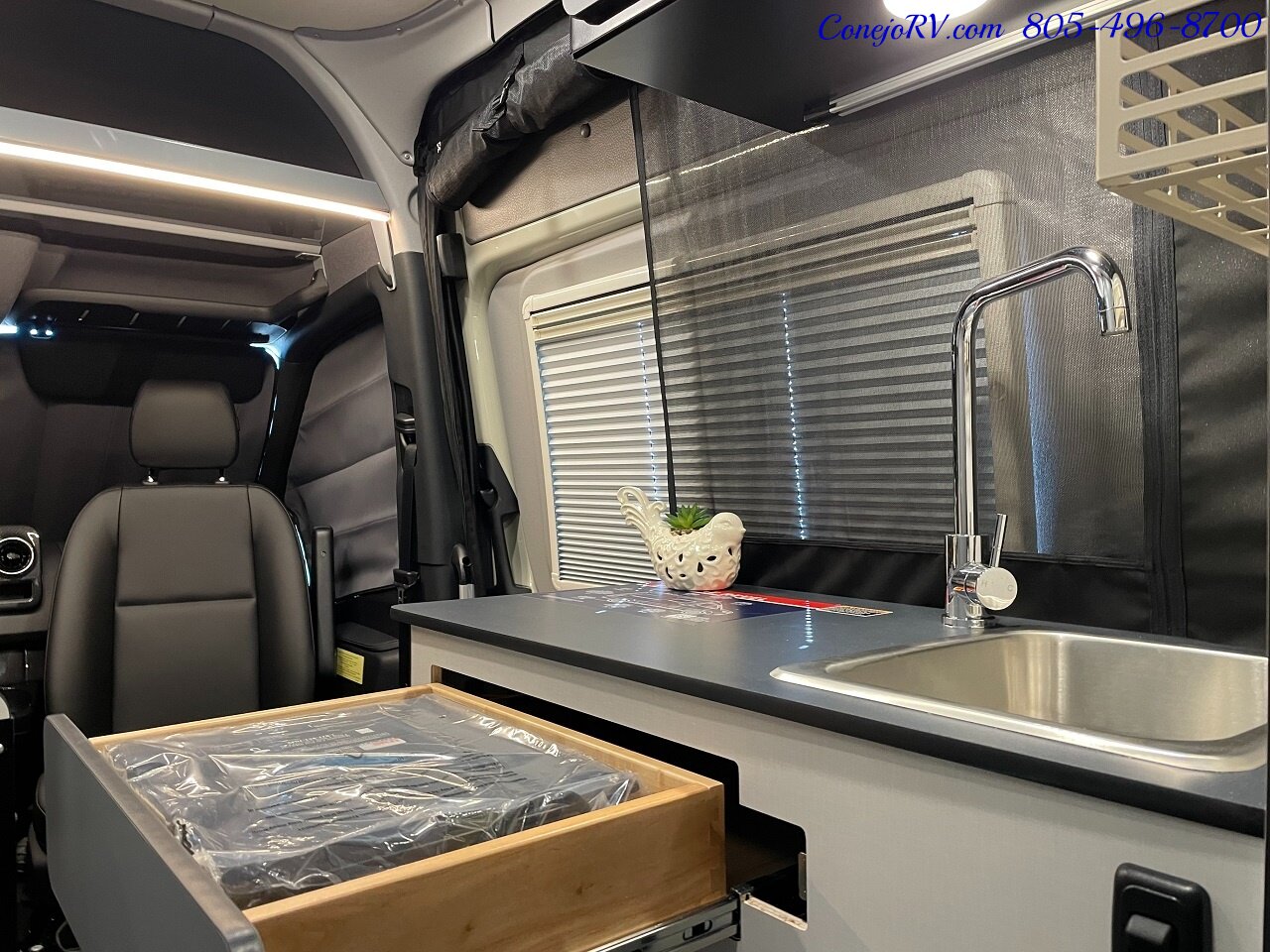 2023 WINNEBAGO Revel 44E 4X4 Sprinter Mercedes Turbo Diesel, 320 AH Lithium   - Photo 14 - Thousand Oaks, CA 91360