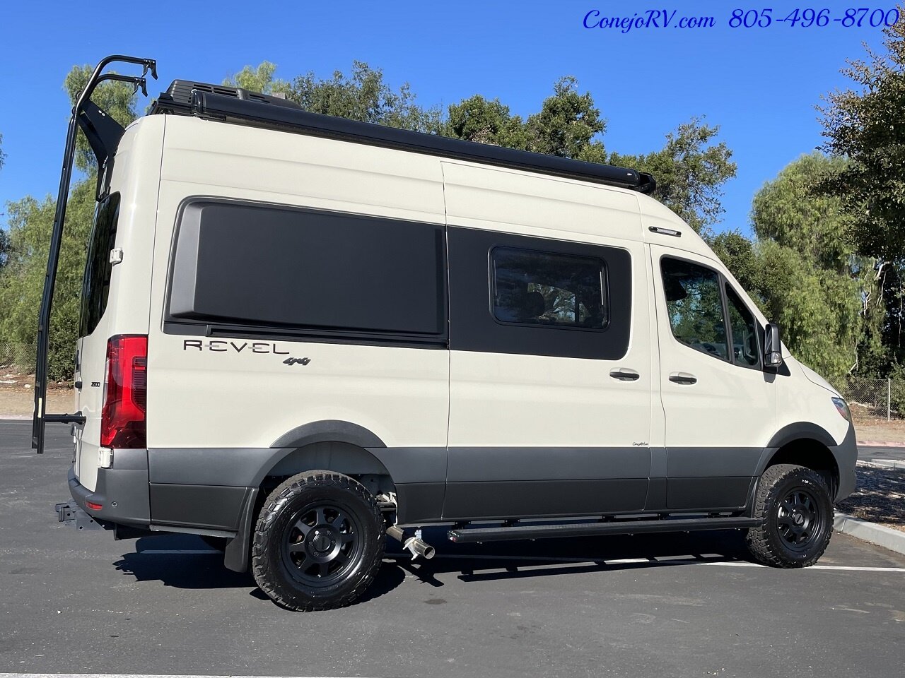 2023 WINNEBAGO Revel 44E 4X4 Sprinter Mercedes Turbo Diesel, 320 AH Lithium   - Photo 4 - Thousand Oaks, CA 91360