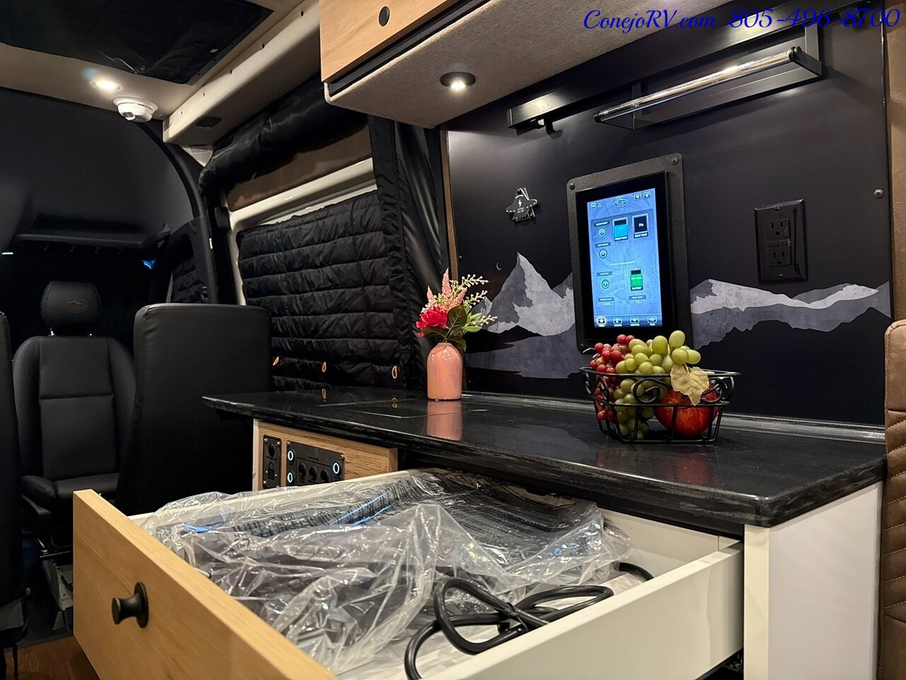 2027 Storyteller Overland Crew Mode XL AWD Pop Top 16.8kWh Lithonics Lithium System Mercedes Turbo Diesel - Photo 17 - Thousand Oaks, CA 91360