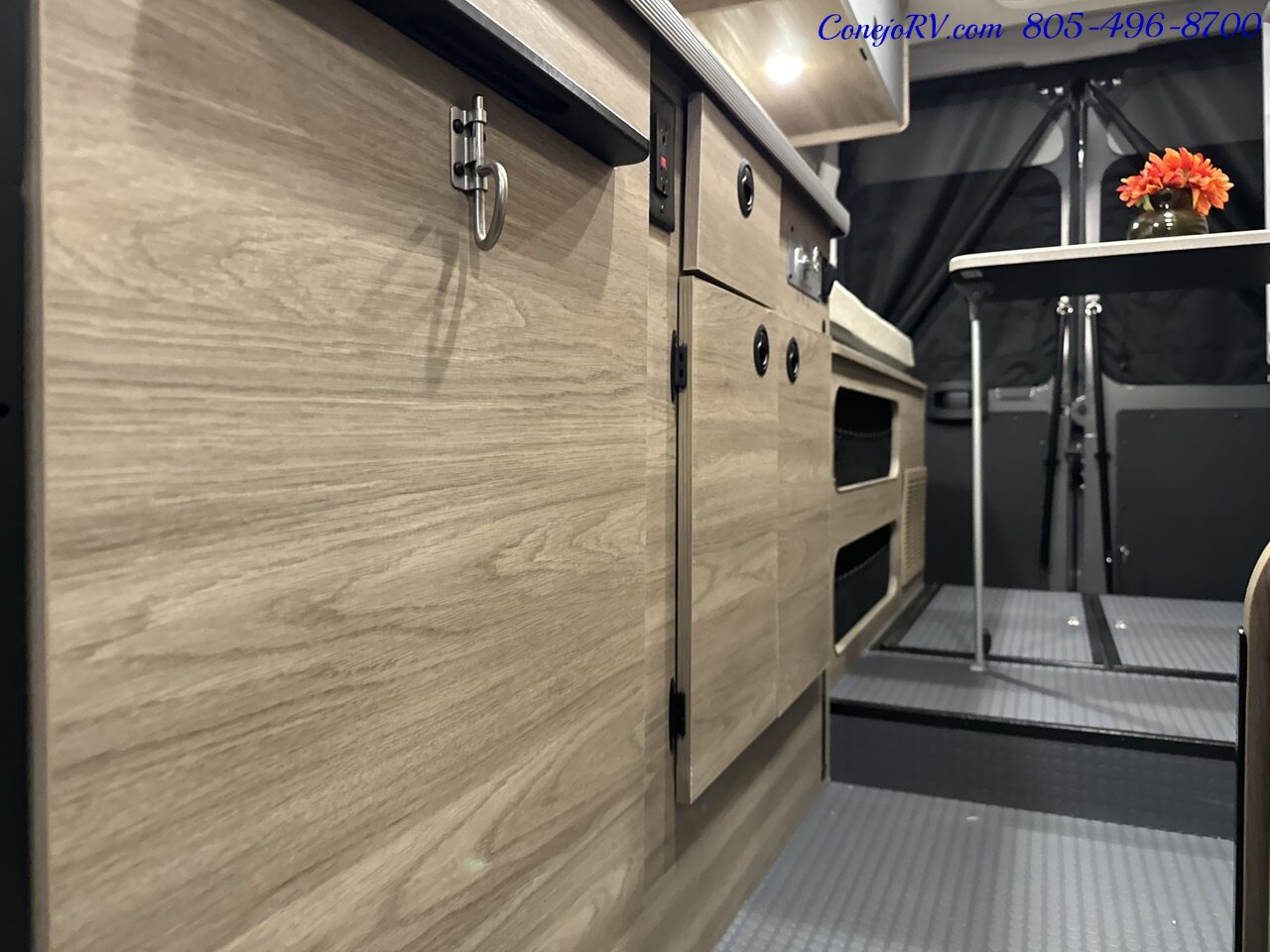 2024 Winnebago Solis 59PX Murphy Bed Pop Top Full Galley   - Photo 15 - Thousand Oaks, CA 91360