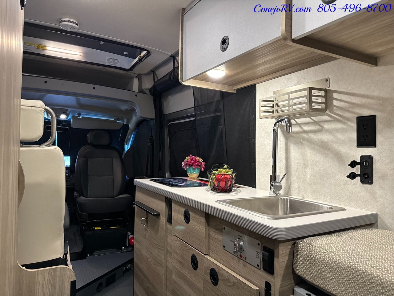 2024 Winnebago Solis 59PX Murphy Bed Pop Top Full Galley   - Photo 29 - Thousand Oaks, CA 91360