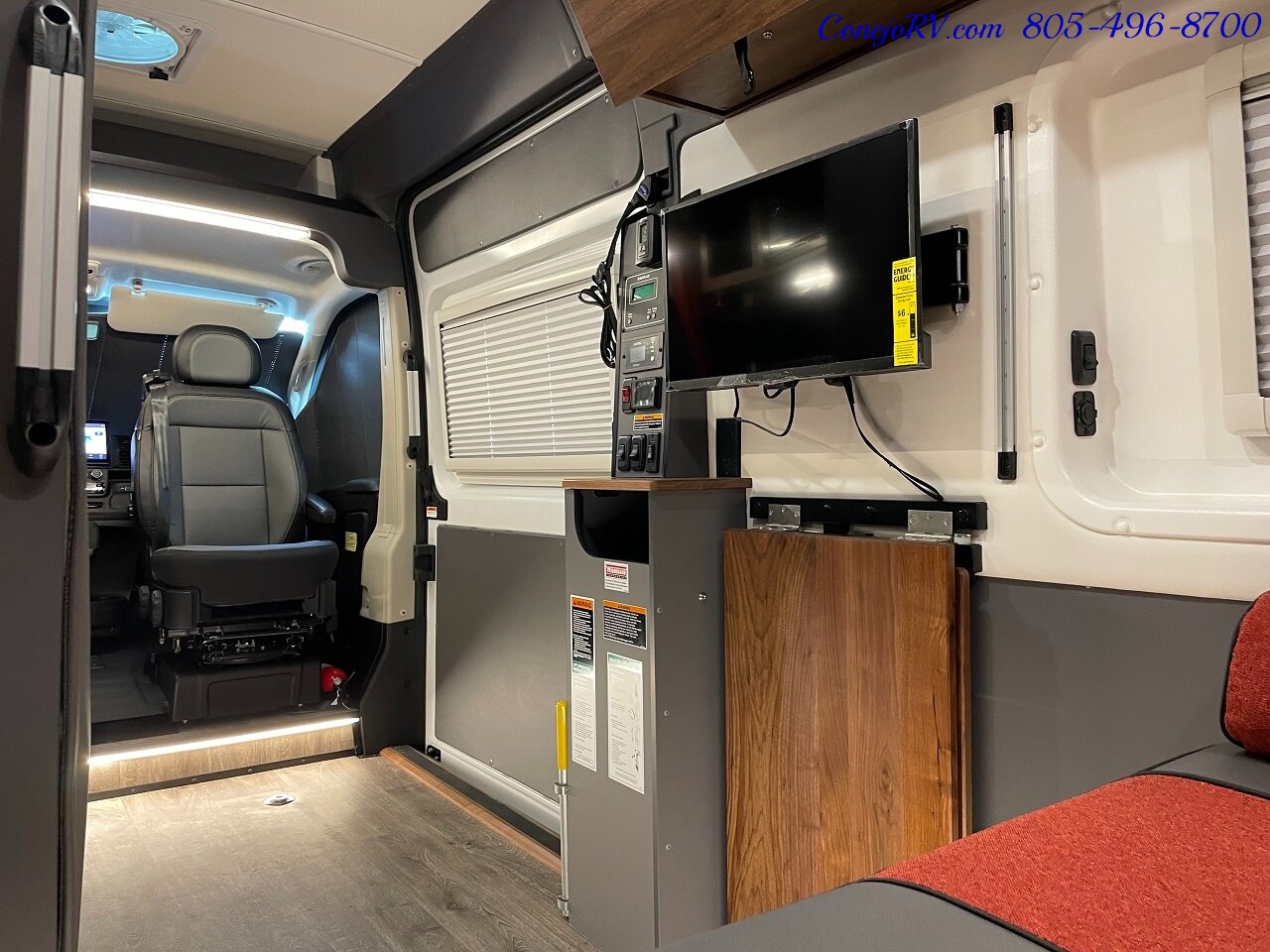 2023 WINNEBAGO Roam U59RA Accessibility Power Lift Power Lounge Full Galley   - Photo 26 - Thousand Oaks, CA 91360