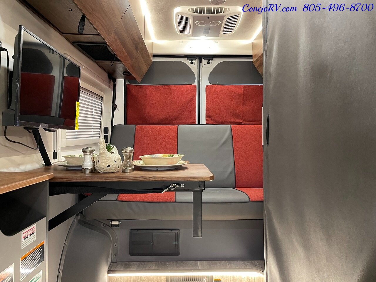 2023 WINNEBAGO Roam U59RA Accessibility Power Lift Power Lounge Full Galley   - Photo 17 - Thousand Oaks, CA 91360