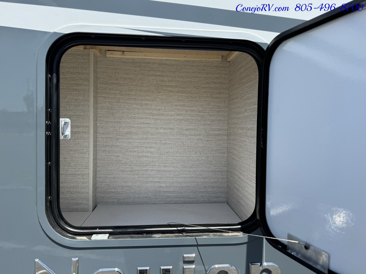 2025 Winnebago Navion 24D Full Wall Slide-Out Mercedes Turbo Diesel Full  Body Paint - Photo 45 - Thousand Oaks, CA 91360