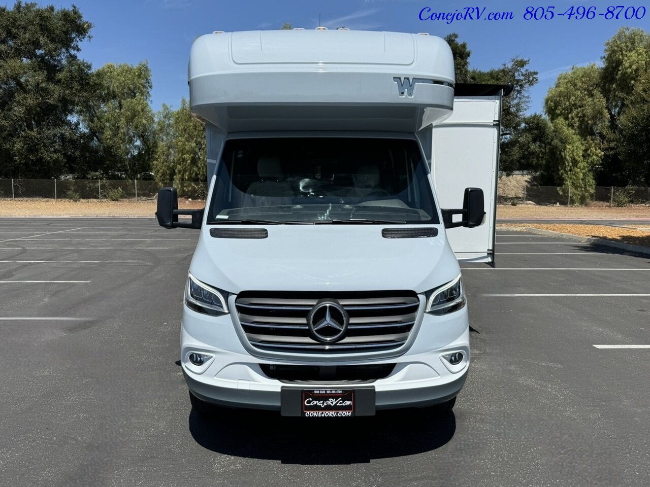 2025 Winnebago Navion 24D Full Wall Slide-Out Mercedes Turbo Diesel Full  Body Paint - Photo 52 - Thousand Oaks, CA 91360