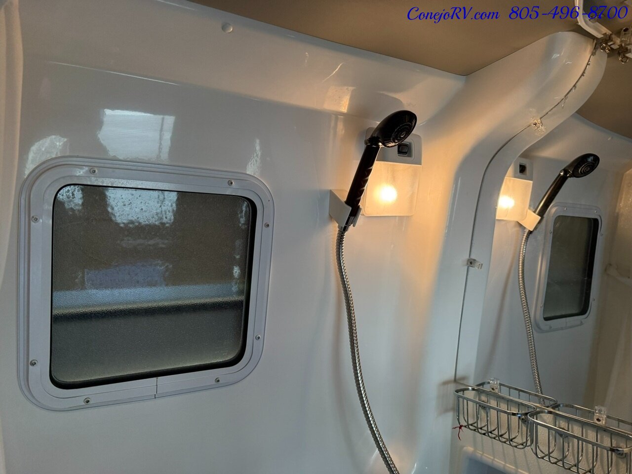 2015 Roadtrek Agile SS 19.5ft Turbo Diesel Class B Camper Van 65K Miles - Photo 34 - Thousand Oaks, CA 91360