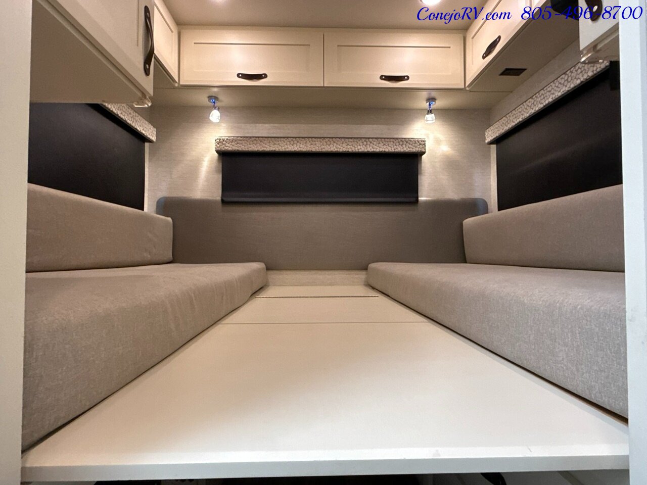 2022 Tiffin Wayfarer 25TW Slide-Out Twin Beds Sofa Levelers Mercedes Turbo Diesel Full Body Paint 12K Miles - Photo 26 - Thousand Oaks, CA 91360